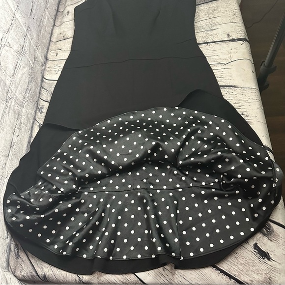 White House Black Market Dress 8 Petite Black Sleeveless Peplum Midi Sheath Dots - Picture 8 of 9